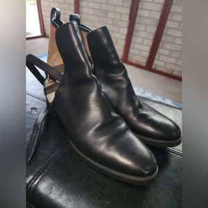 BURBERRY BOOTS!💛🧡🤎